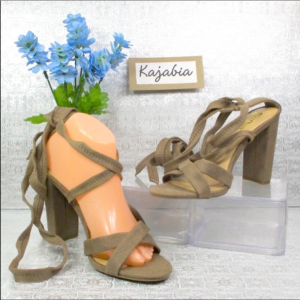 BRASH Gladiator Heel Sandals Size 8.5